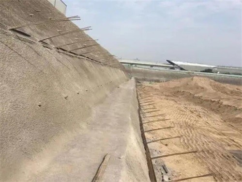 广汉河道边坡加固